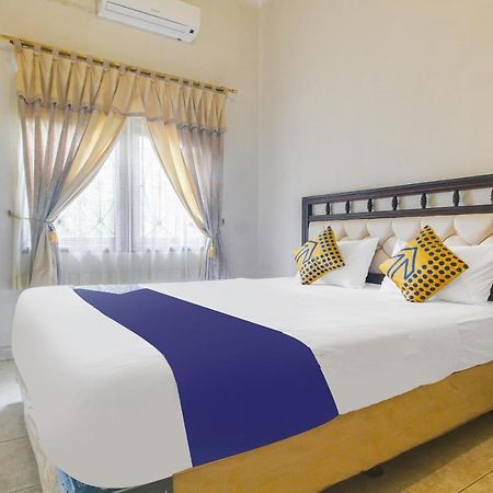 Spot On 91620 Skypiea Guest House Tasikmalaya Exterior photo
