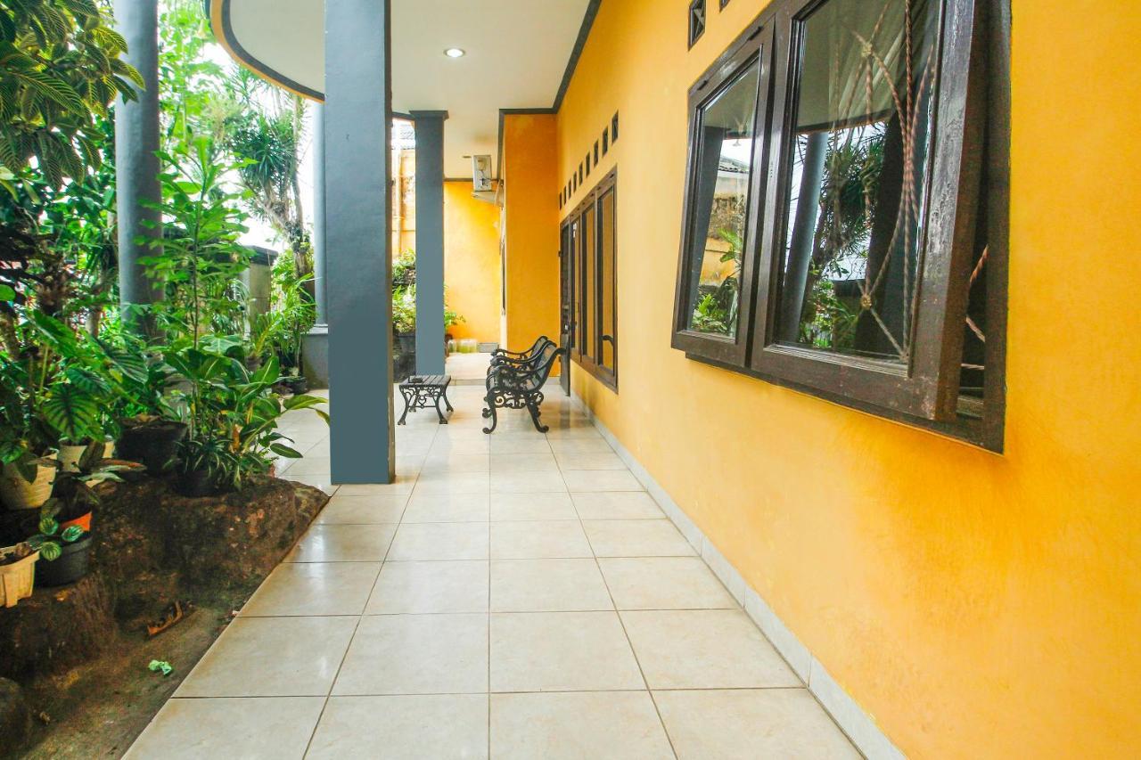 Spot On 91620 Skypiea Guest House Tasikmalaya Exterior photo